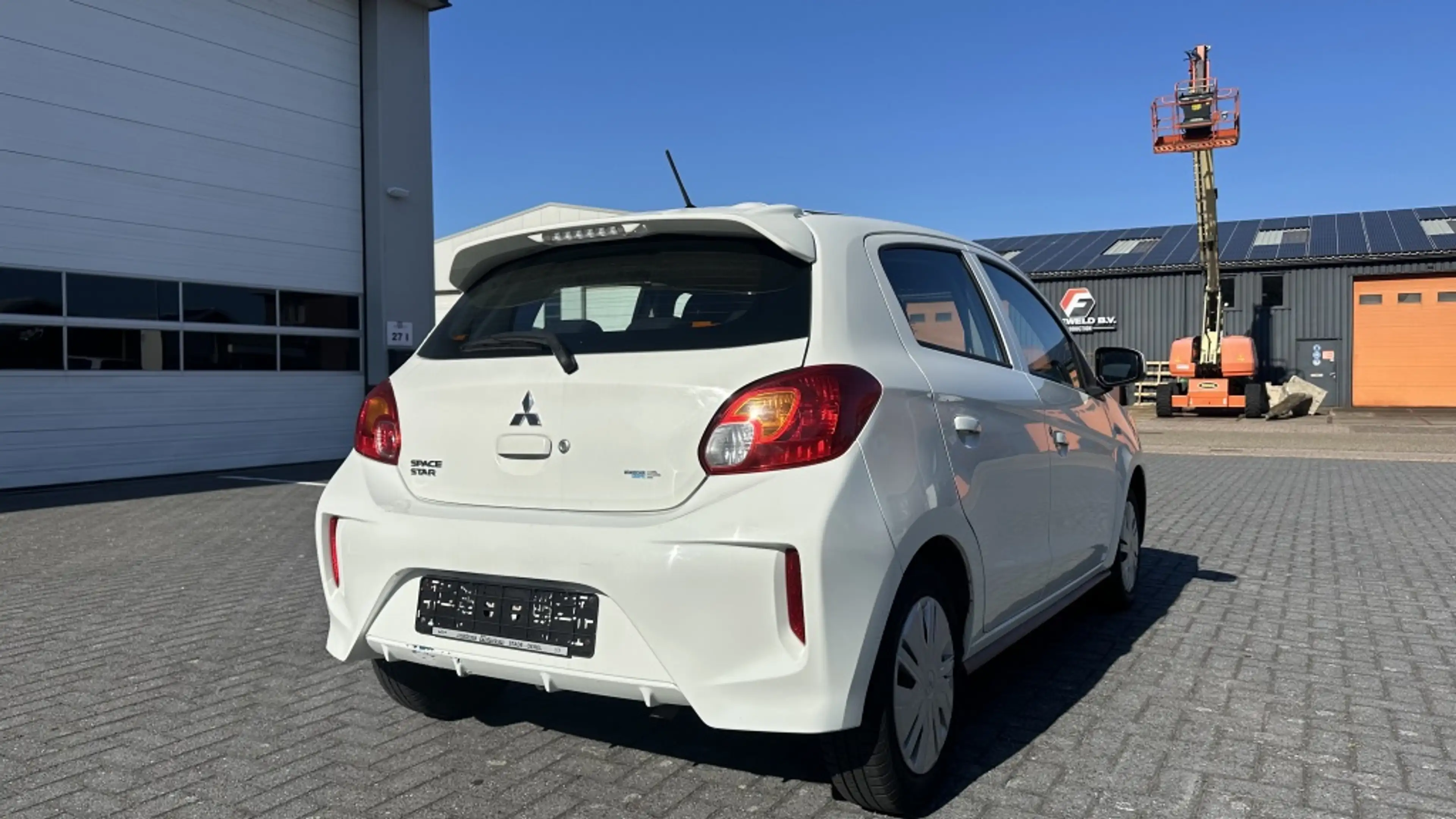 Mitsubishi Space Star Basis — photo 5