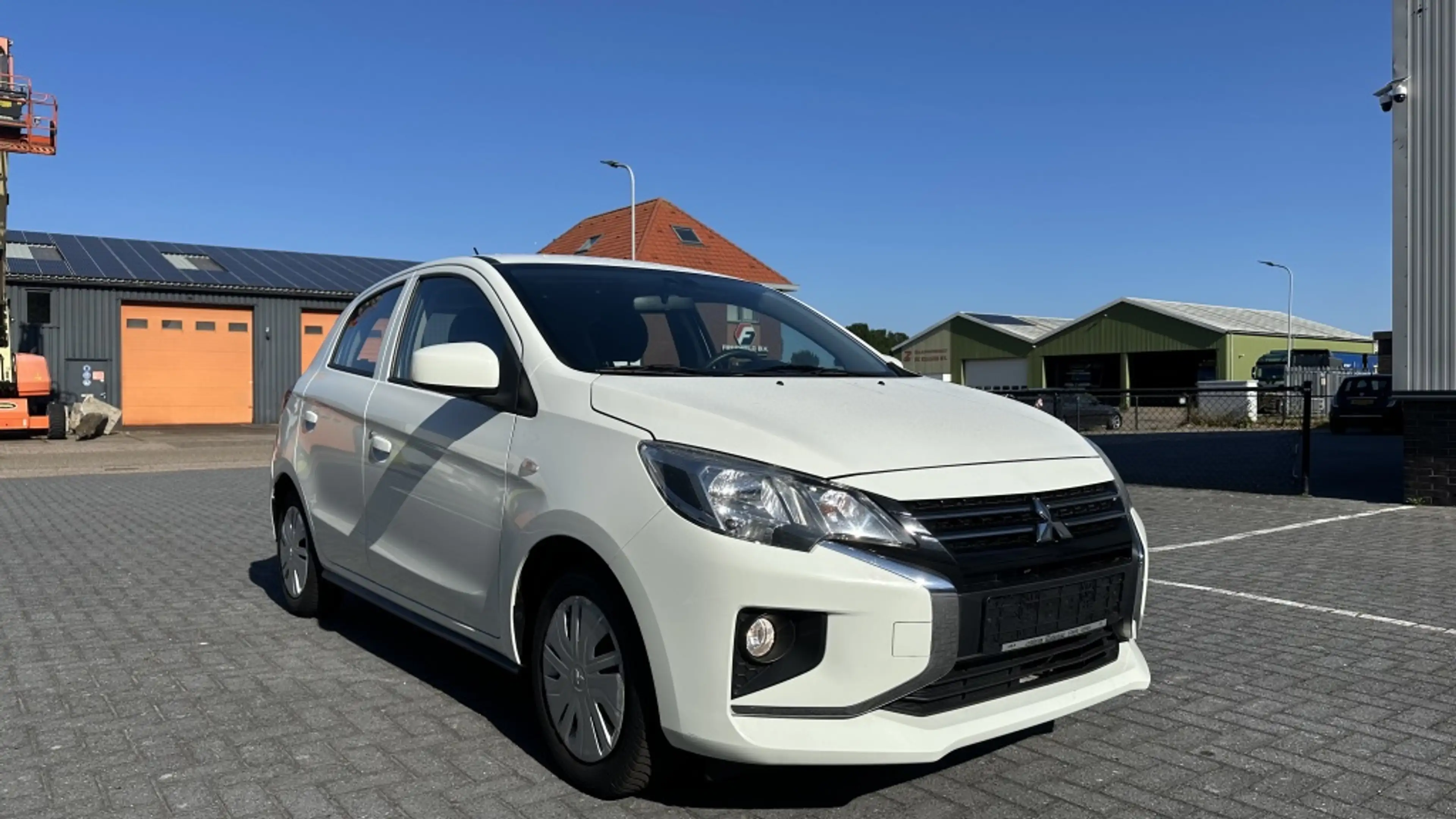 Mitsubishi Space Star Basis — photo 3