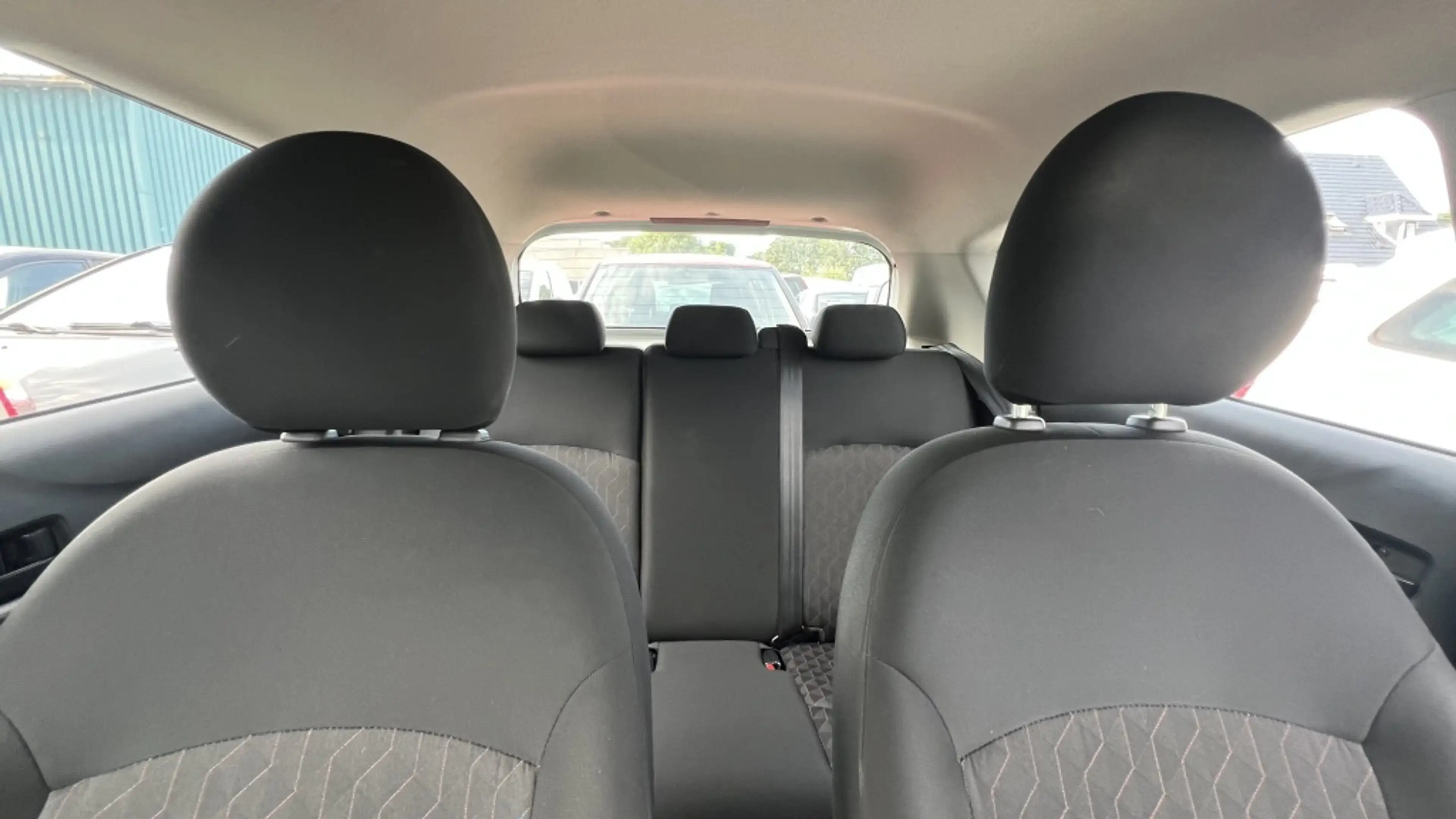 Mitsubishi Space Star Basis — photo 11