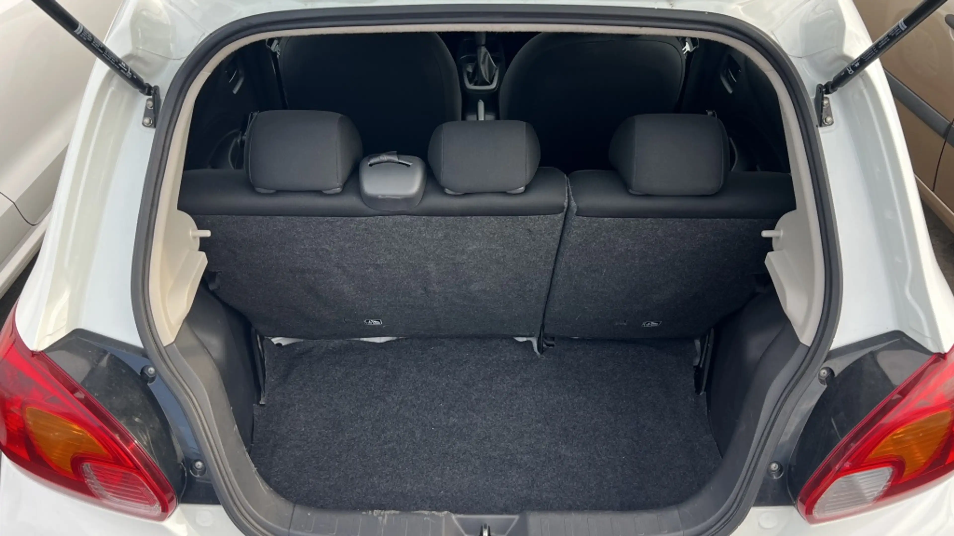 Mitsubishi Space Star Basis — photo 12