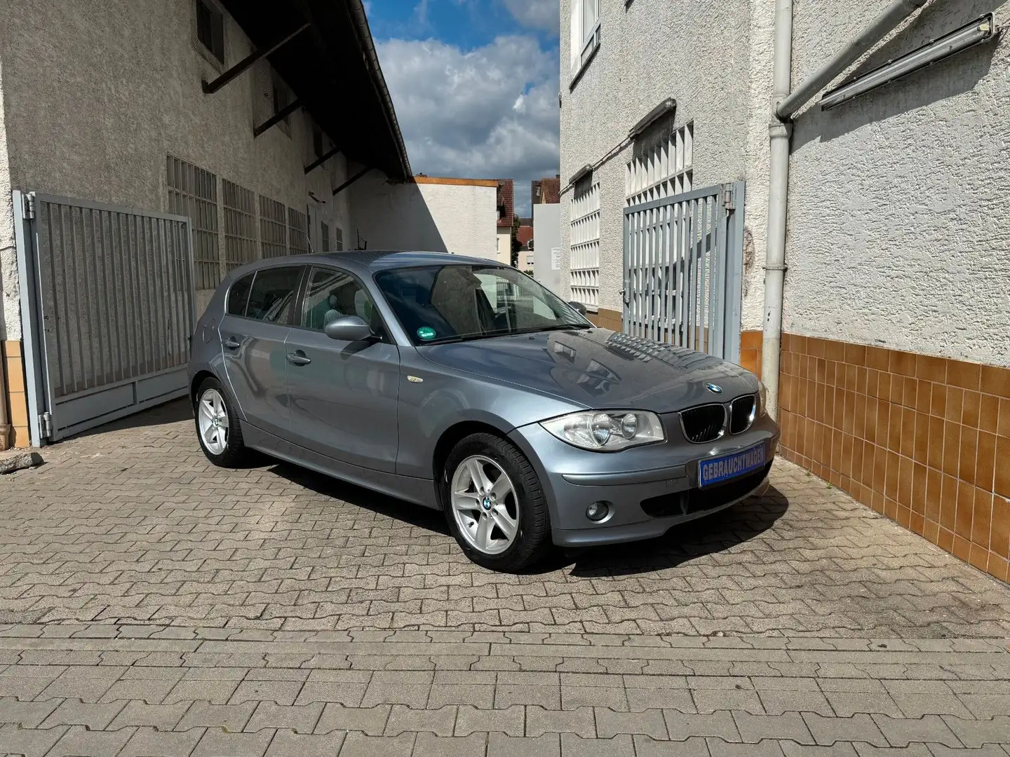 BMW 118 i 2.0 130PS*Autom.*M-Lenkr*Klima*PDC*SH*2.Hd. Blauw - 1