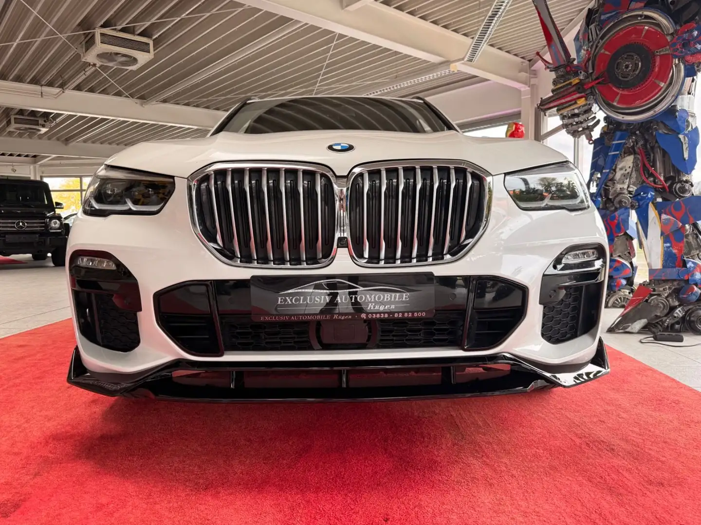 BMW X5 xDrive 30 d M Sport AHK Pano Weiß - 2