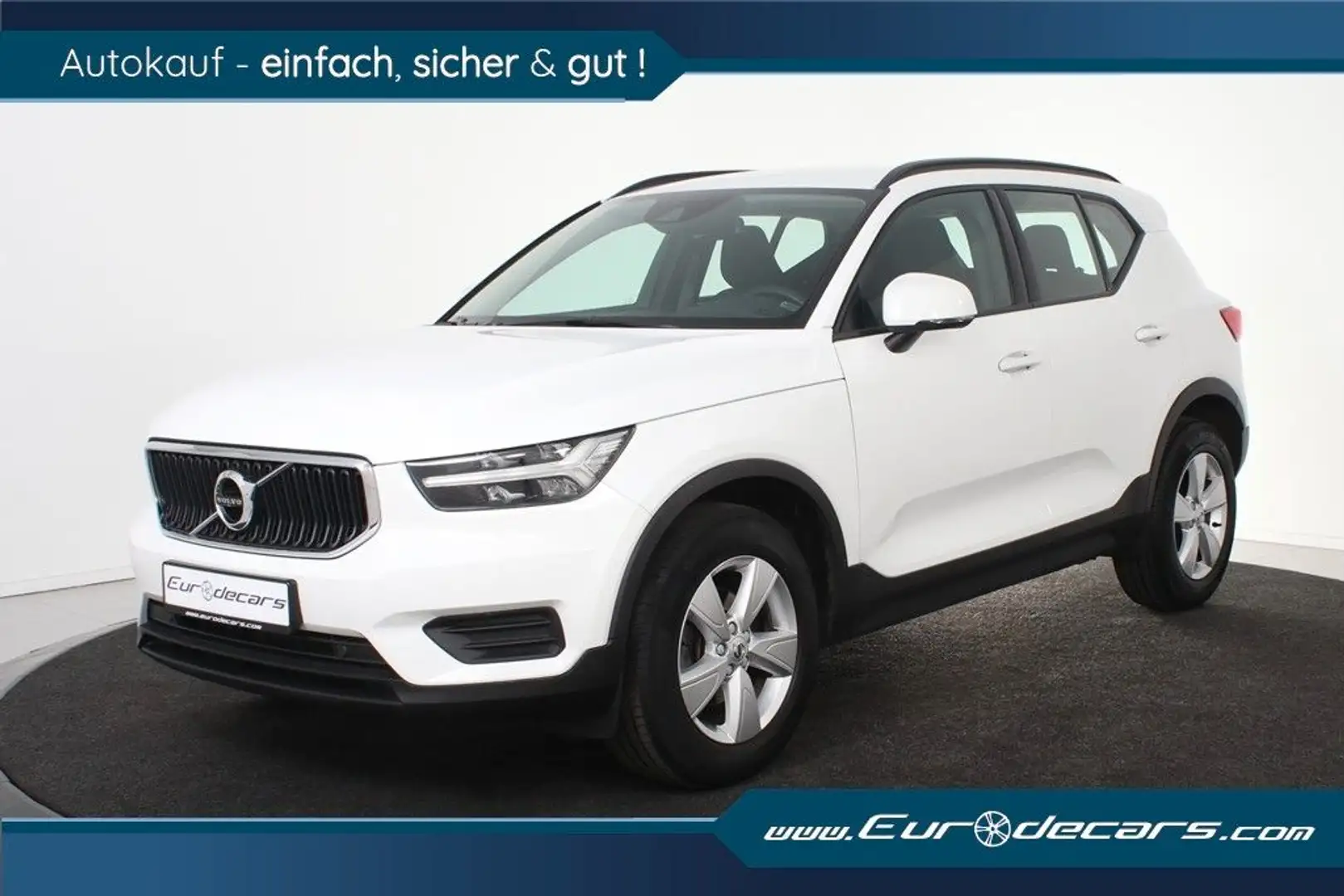 Volvo XC40 T2 Momentum *1.Hand*Park ass.*DAB*AHK* Weiß - 1