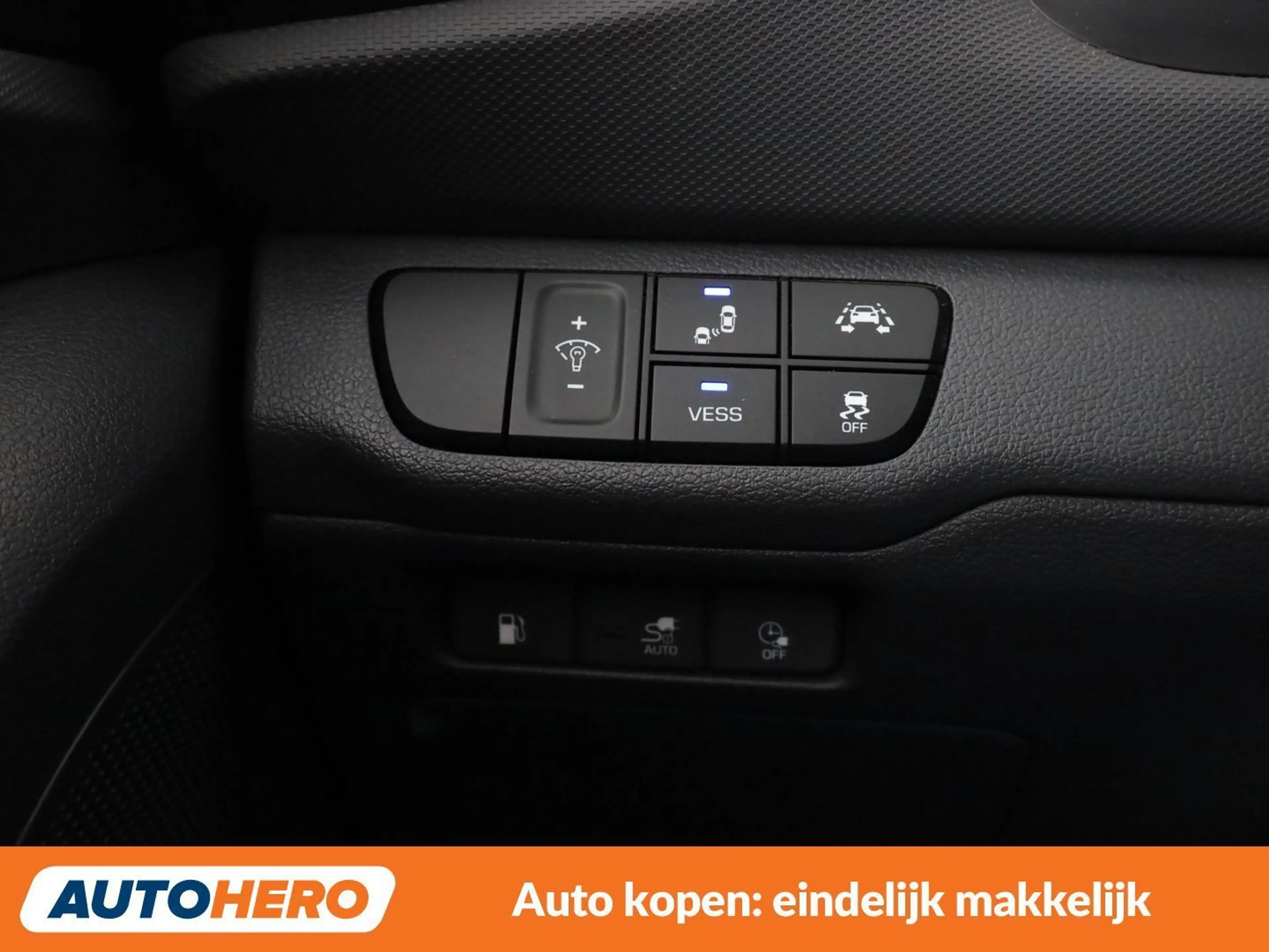 Hyundai IONIQ 1.6 Plug-in Hybrid — photo 28