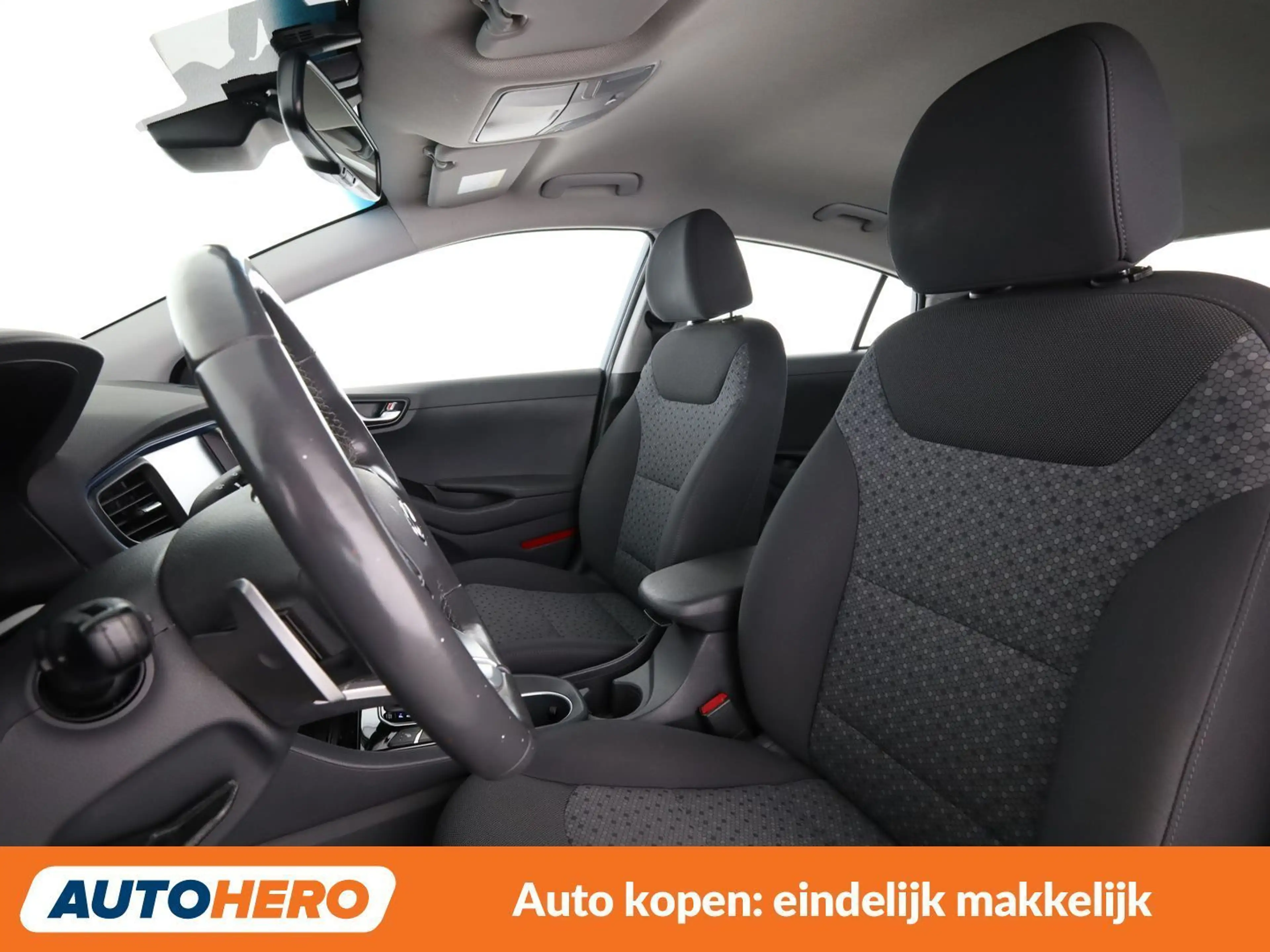 Hyundai IONIQ 1.6 Plug-in Hybrid — photo 10