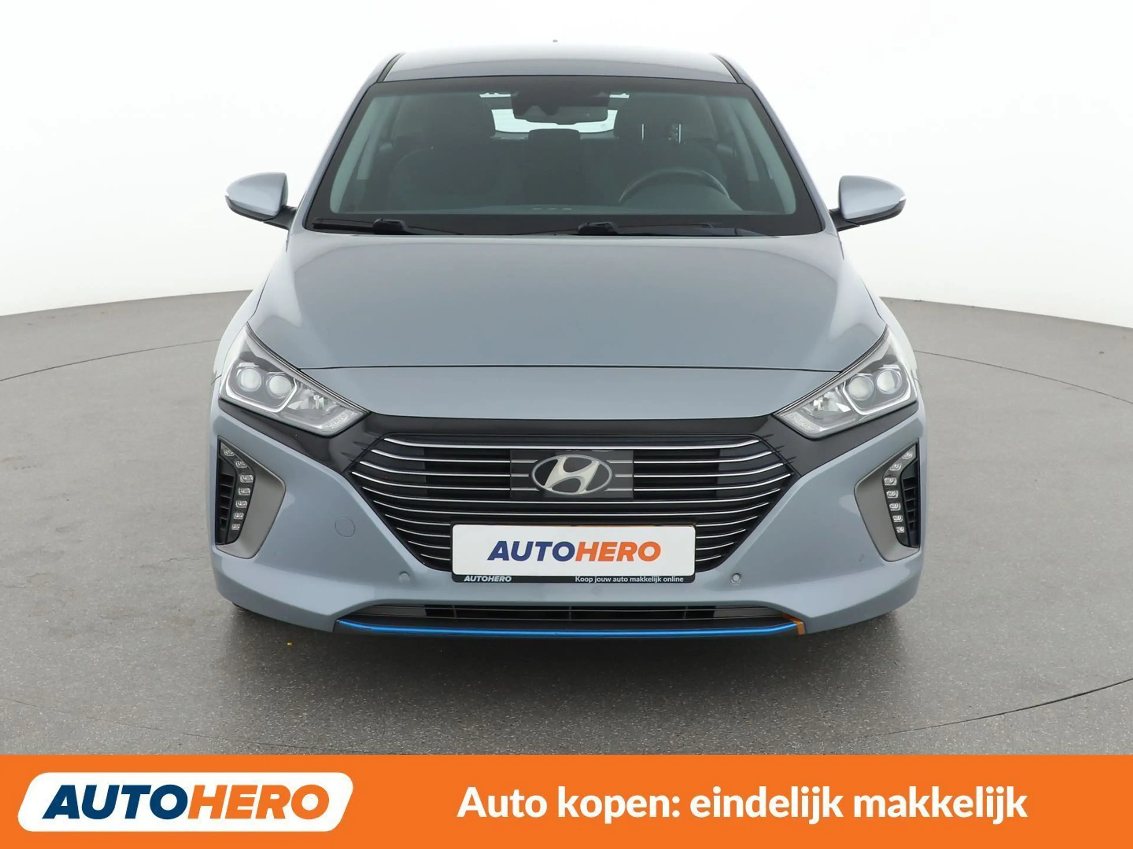 Hyundai IONIQ 1.6 Plug-in Hybrid — photo 9