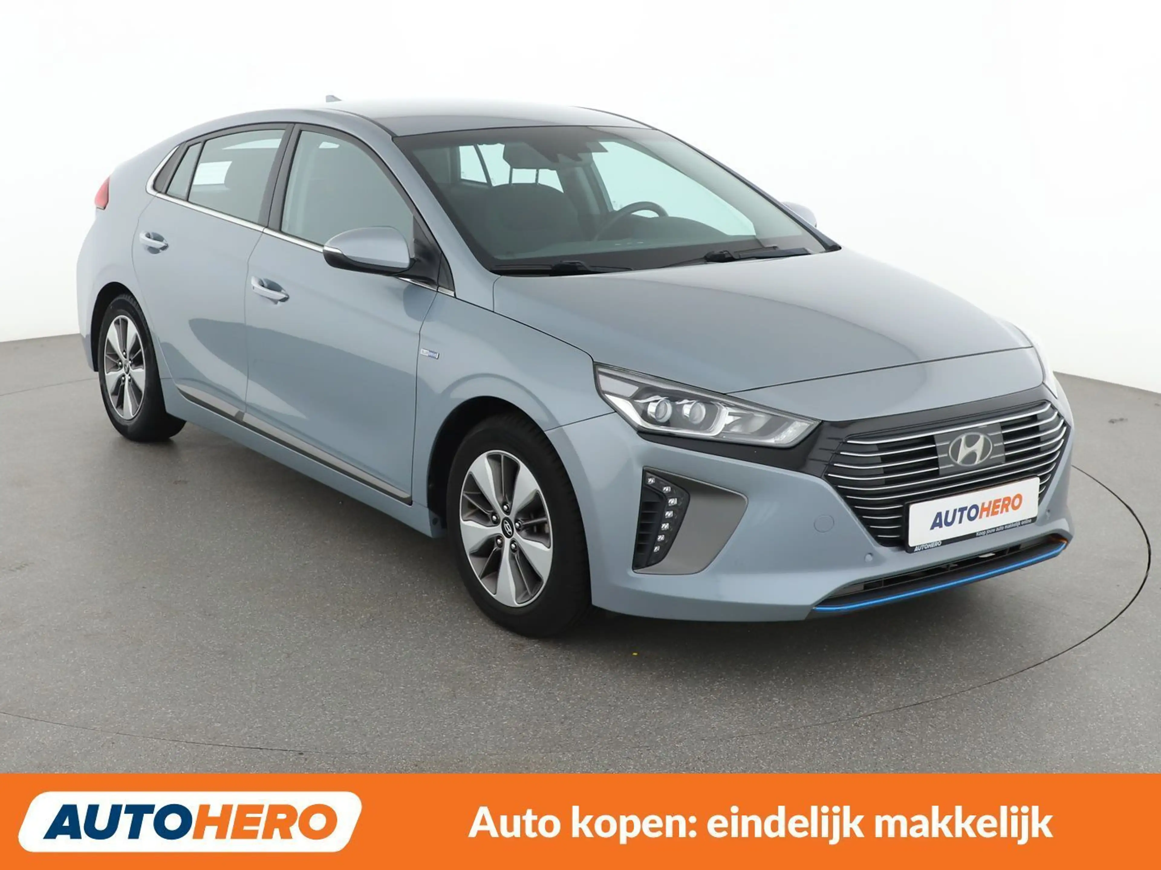 Hyundai IONIQ 1.6 Plug-in Hybrid — photo 8