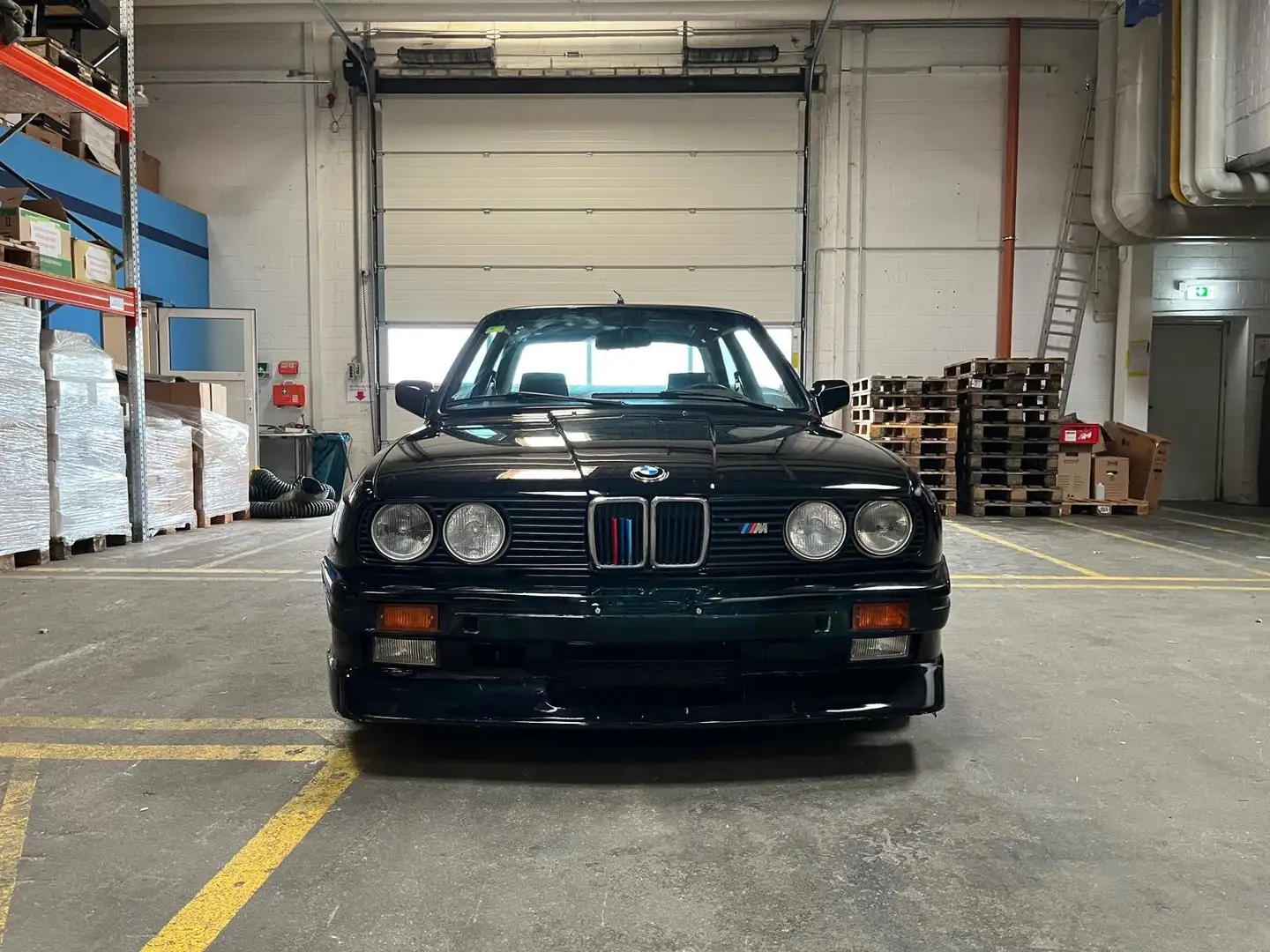BMW M3 E30 Noir - 2