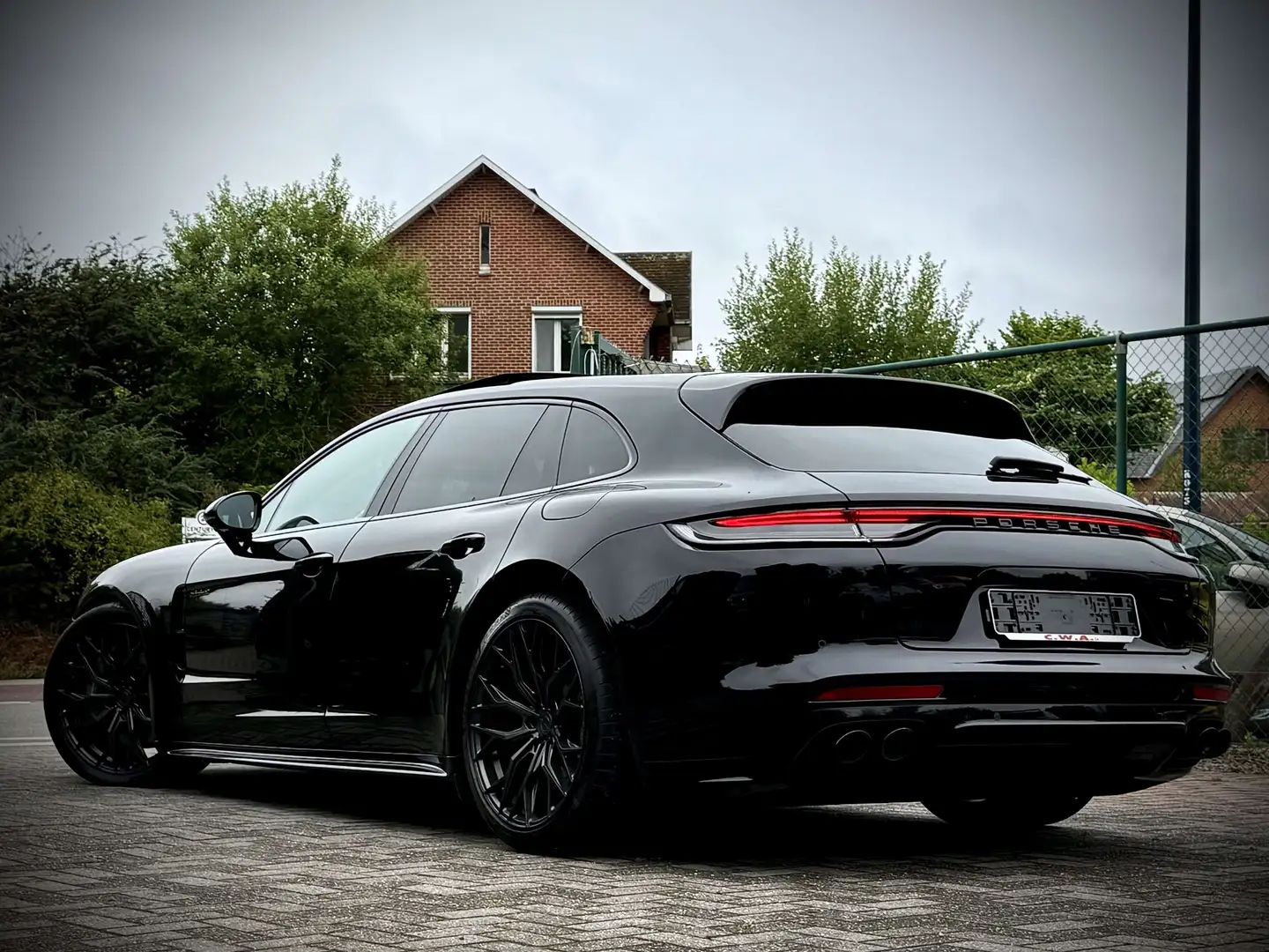 Porsche Panamera 4 e-Hybrid Sport Turismo 2.9 V6 Bi-T.PDK (340 kW) Noir - 2