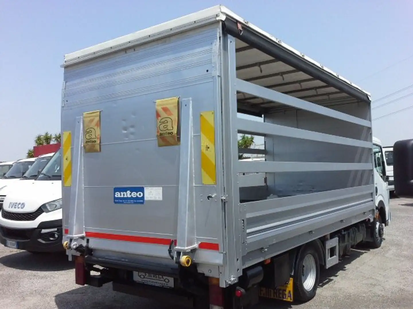 Nissan Cabstar Cabstar Maxity 35c15 3.0 tdi con sponda idraulica Alb - 1