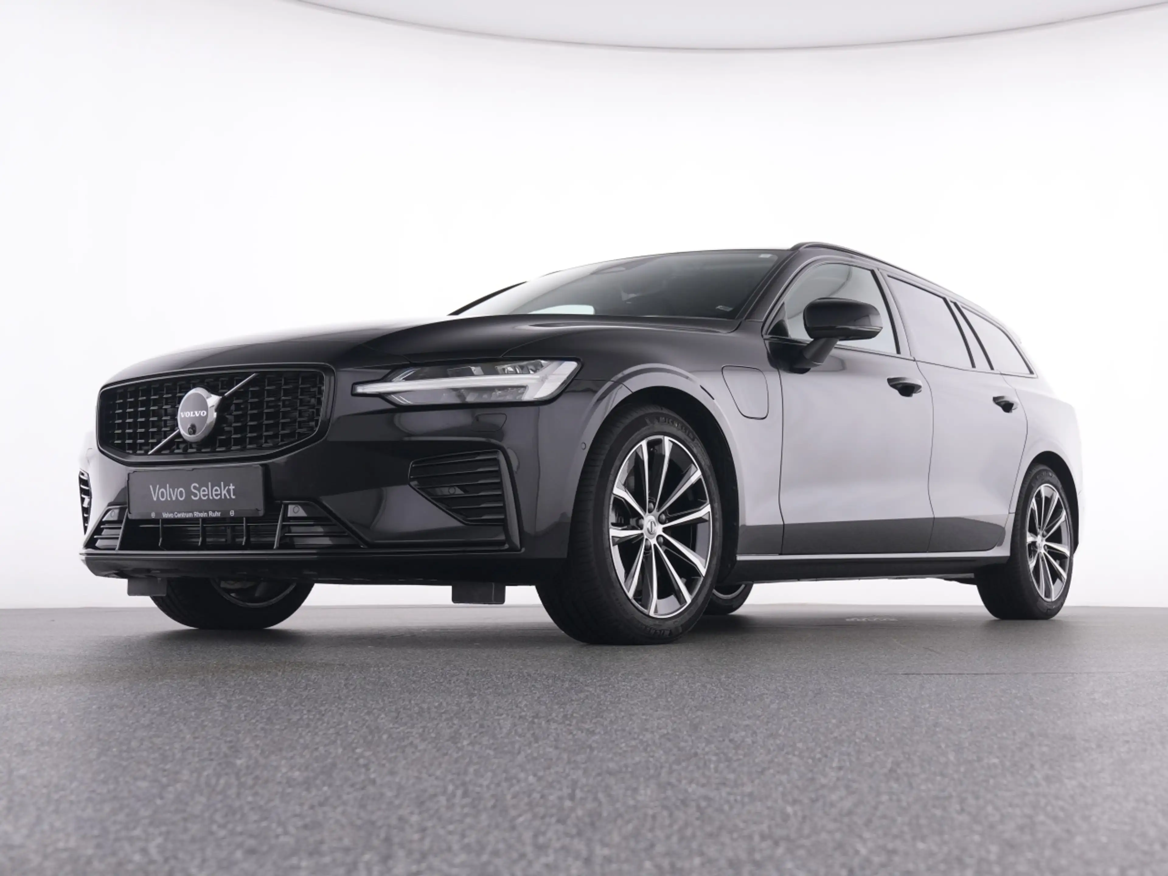 Volvo V60 T8 AWD Plus Dark+ACC+MEMRY+HA&KA+BLIS+DAB+ — photo 7