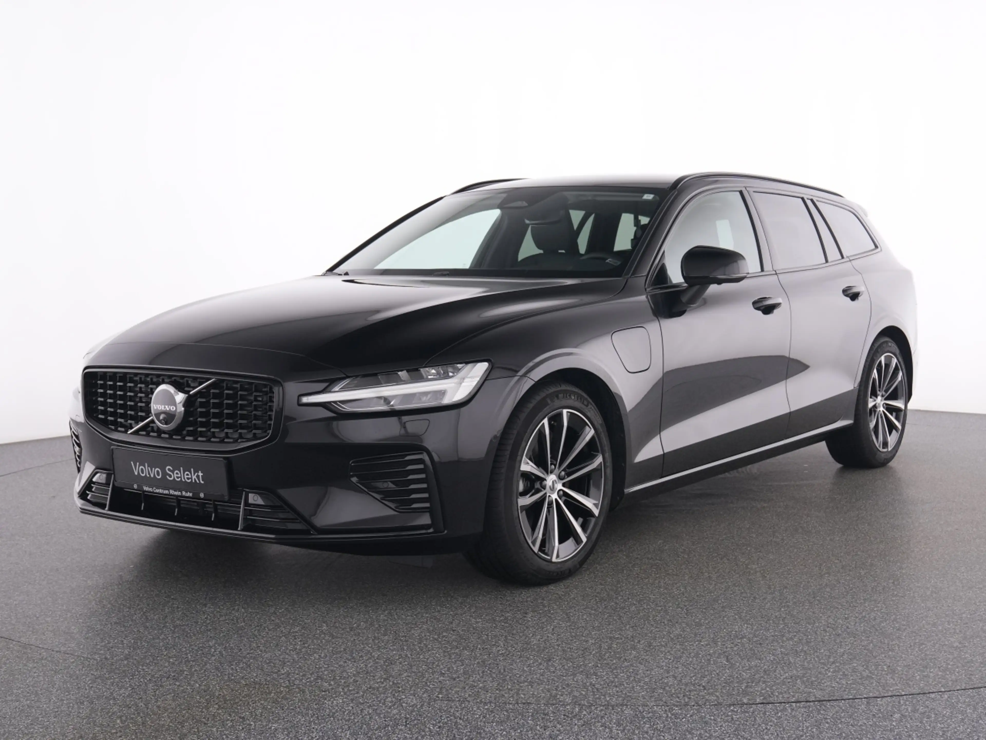 Volvo V60 T8 AWD Plus Dark+ACC+MEMRY+HA&KA+BLIS+DAB+ — photo 2
