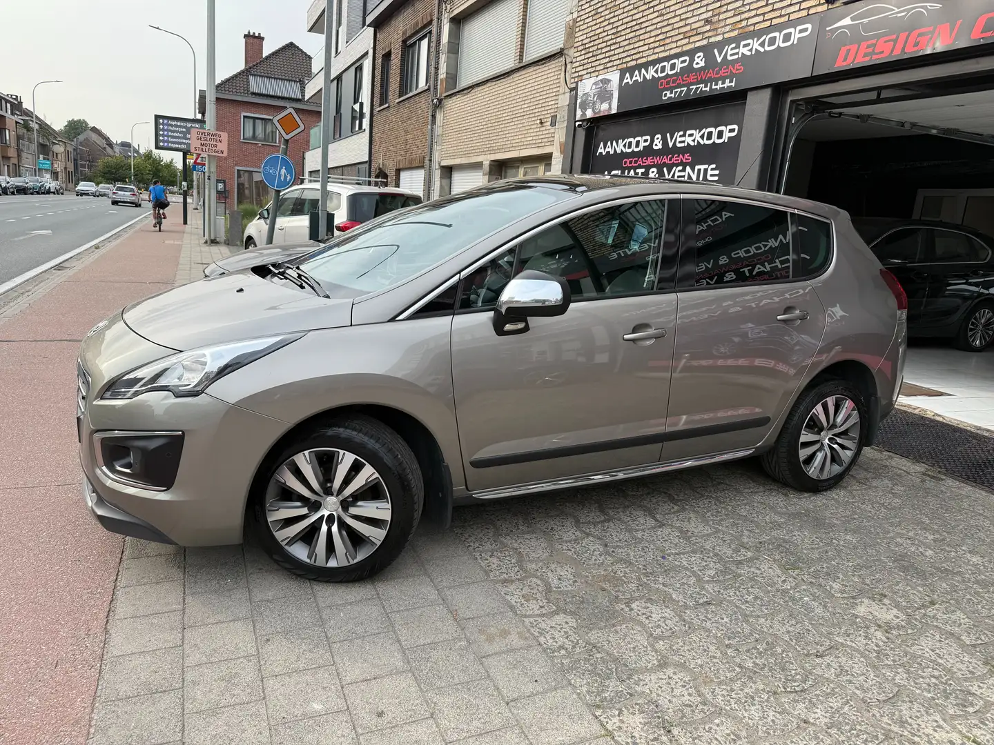 Peugeot 3008 3008 1.2 PureTech Allure 1er Main Carnet Peugeot Beige - 1