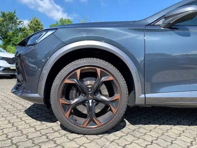 Cupra Formentor view 13