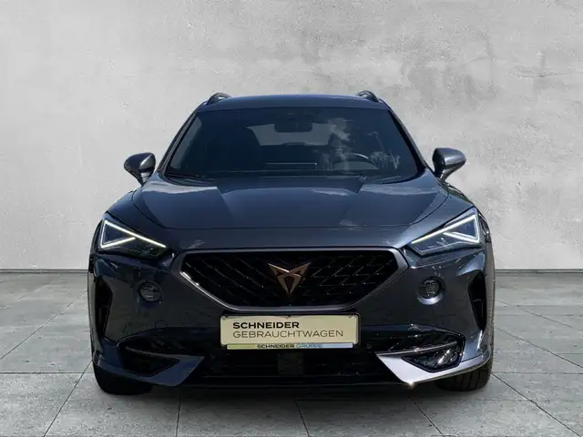 Cupra Formentor view 8