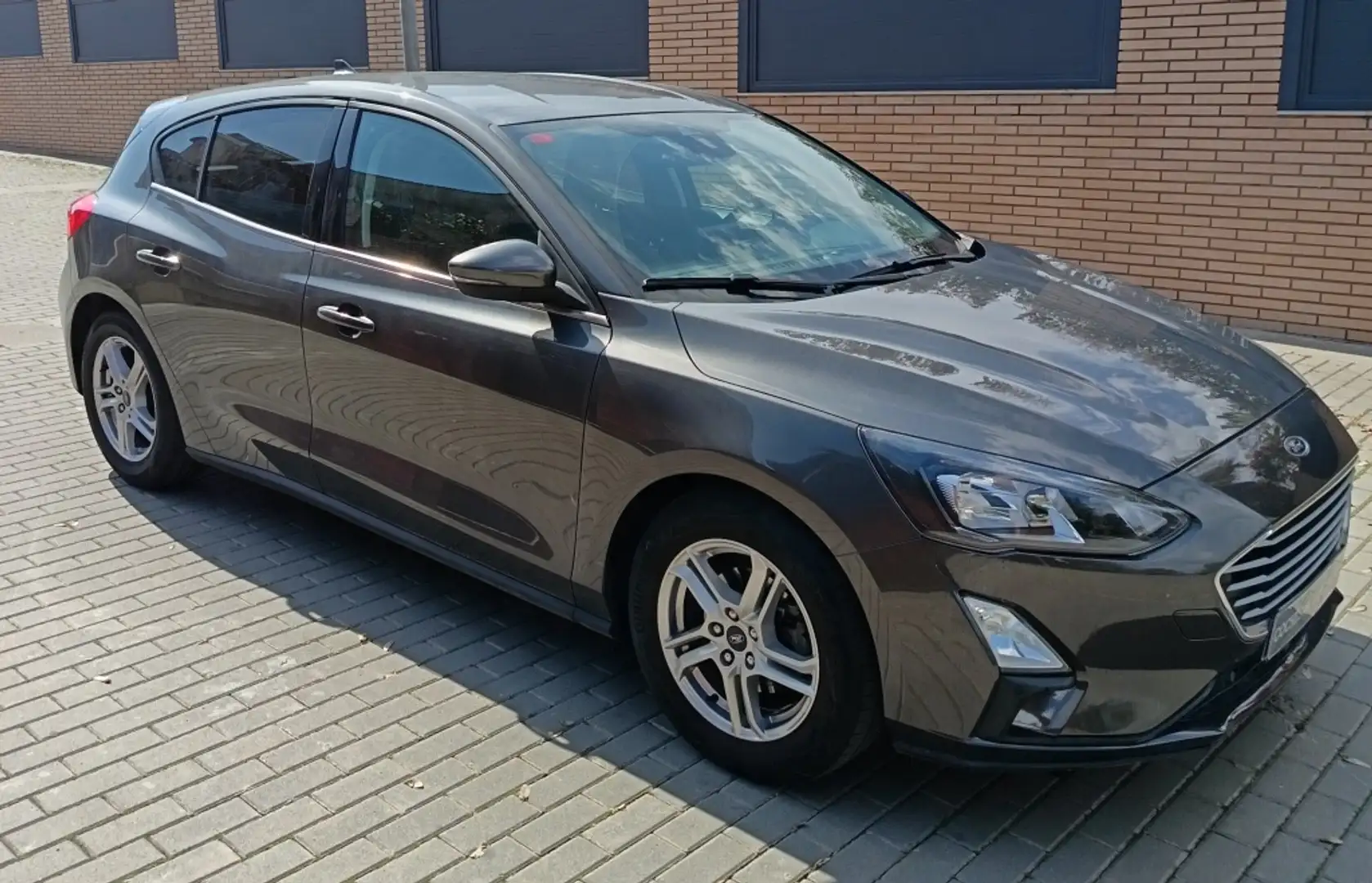 Ford Focus 1.0 Ecoboost Active 125 Gris - 2