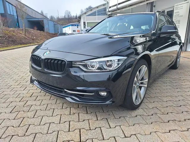 BMW 340 i xDrive Touring Sport Line Navi Prof. LED
