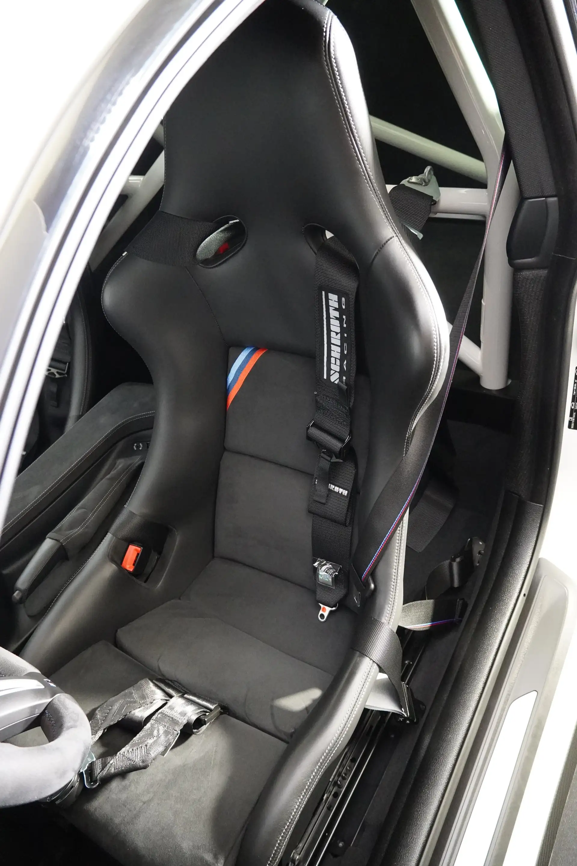 BMW M4 GTS DTM Edition 1 of 200 — photo 8