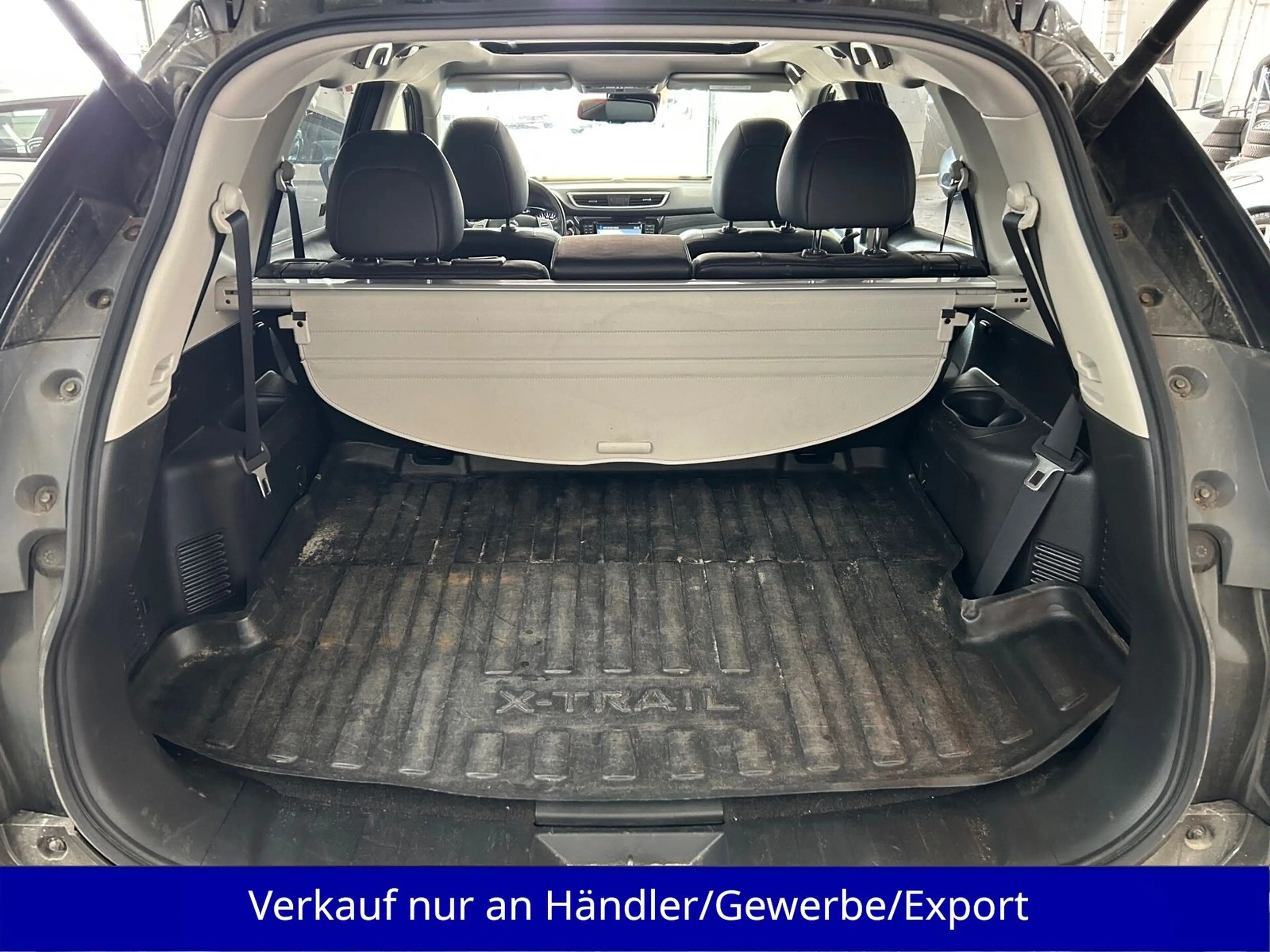 Nissan X-Trail 1.6 Tekna 7-Sitzer AAC LED Navi Leder Pa — photo 8
