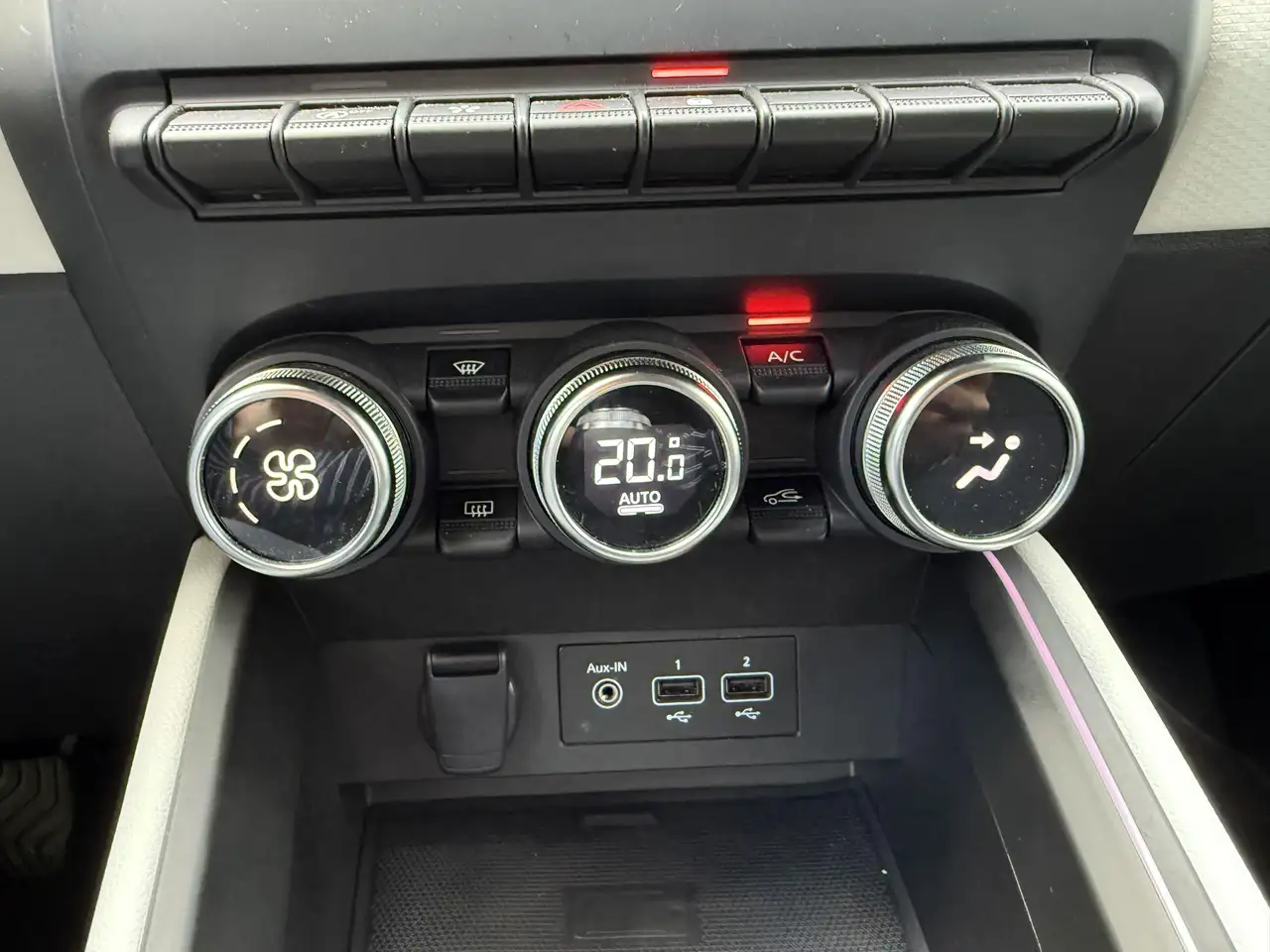 Renault Clio V Techno 17
