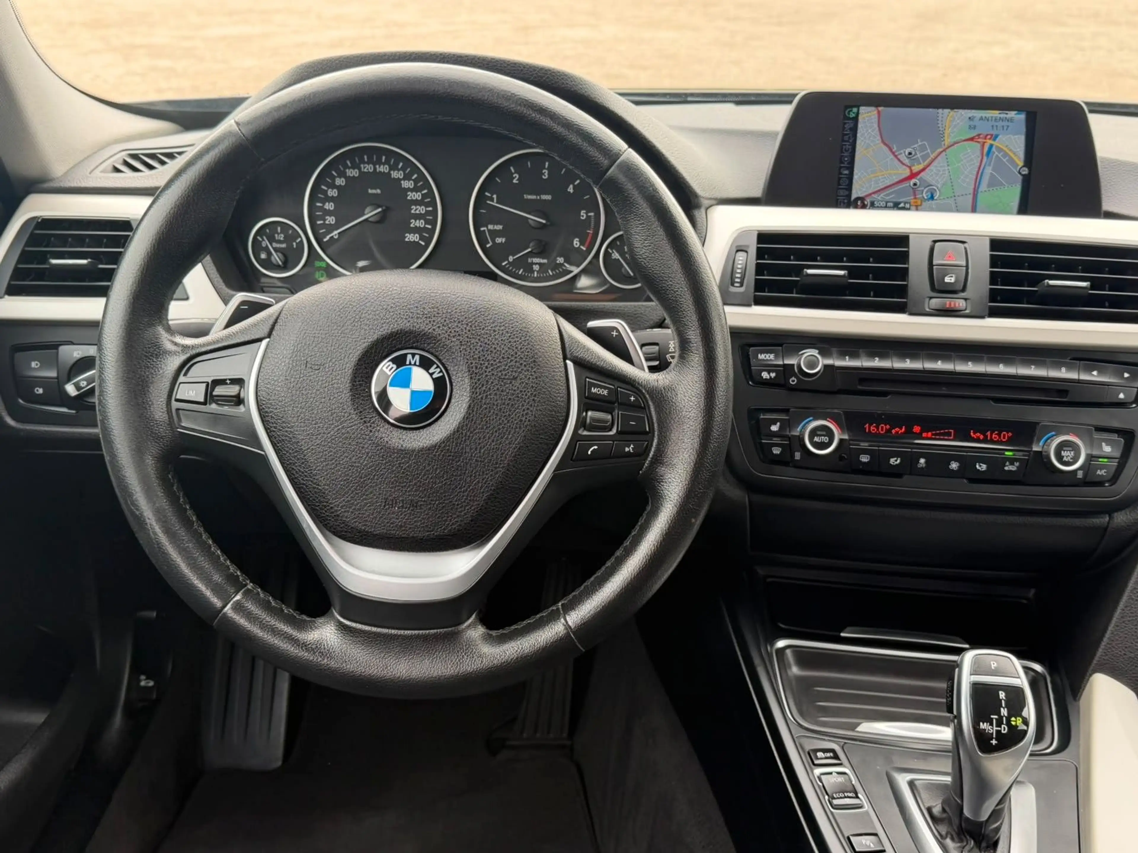 BMW 325 d Touring Sportpaket* 8 Fach* — photo 14