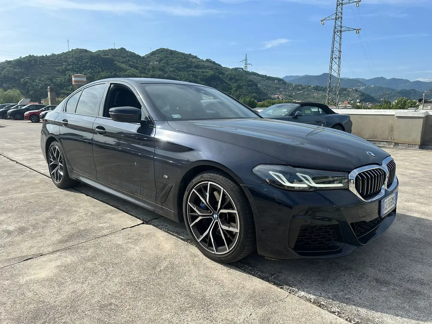 BMW 520 520d mhev 48V xdrive Msport auto Blauw - 2