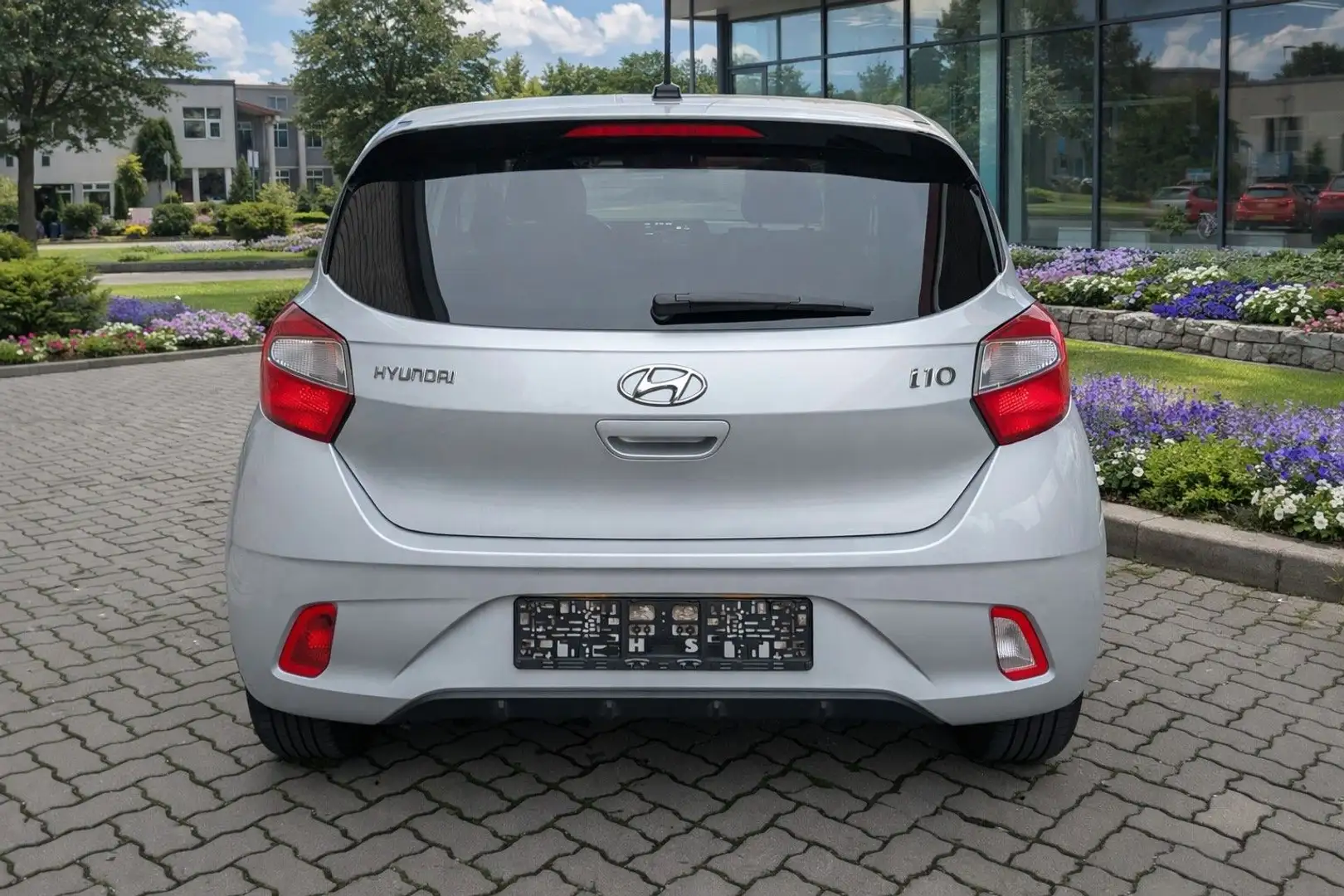 Hyundai i10 Edition 30 Silber - 2