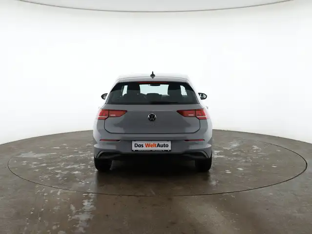Volkswagen Golf view 5