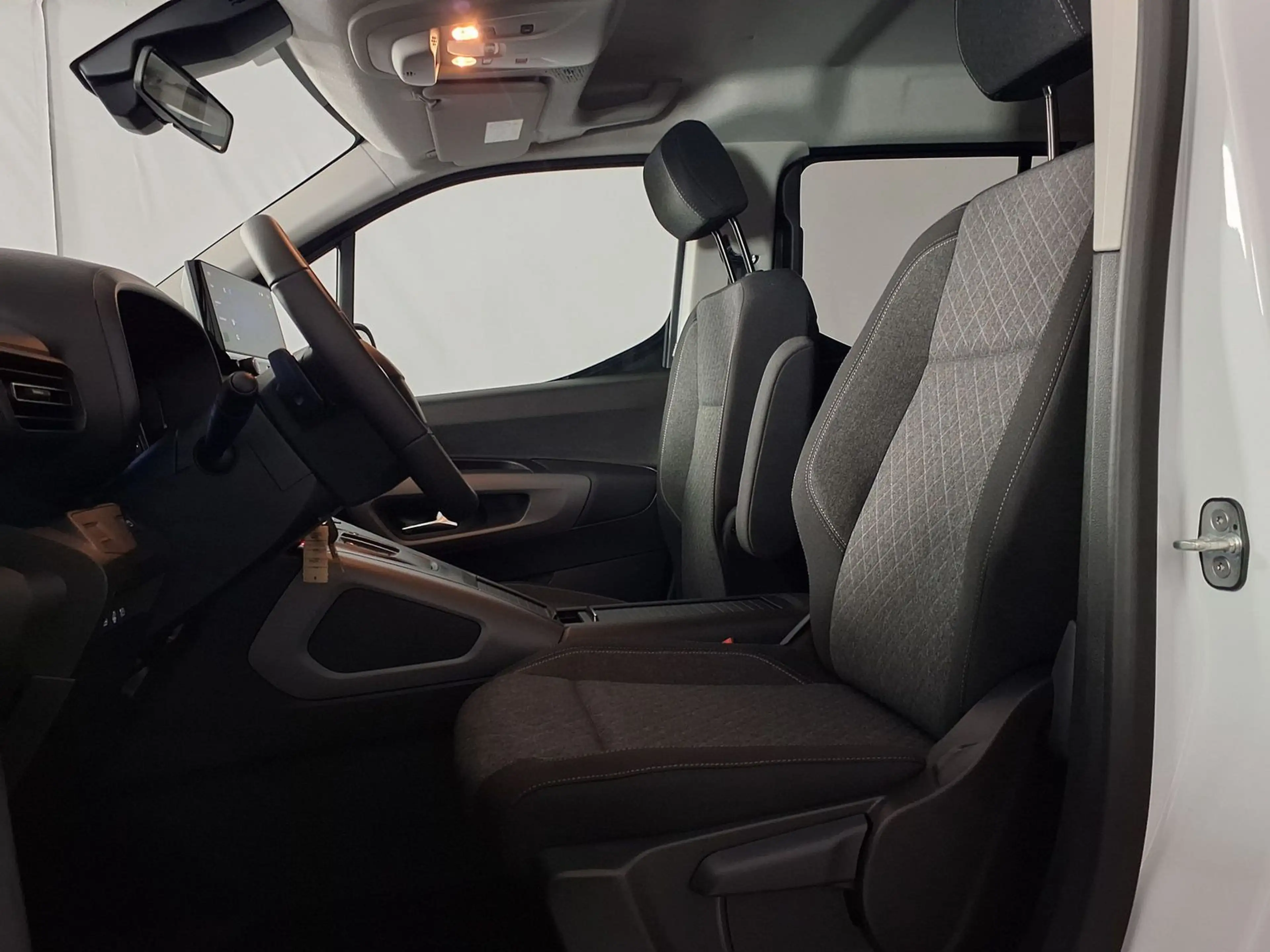 Opel Combo Life N1 XL Edition Stand-Hzg|RFK|Matrix... — photo 9