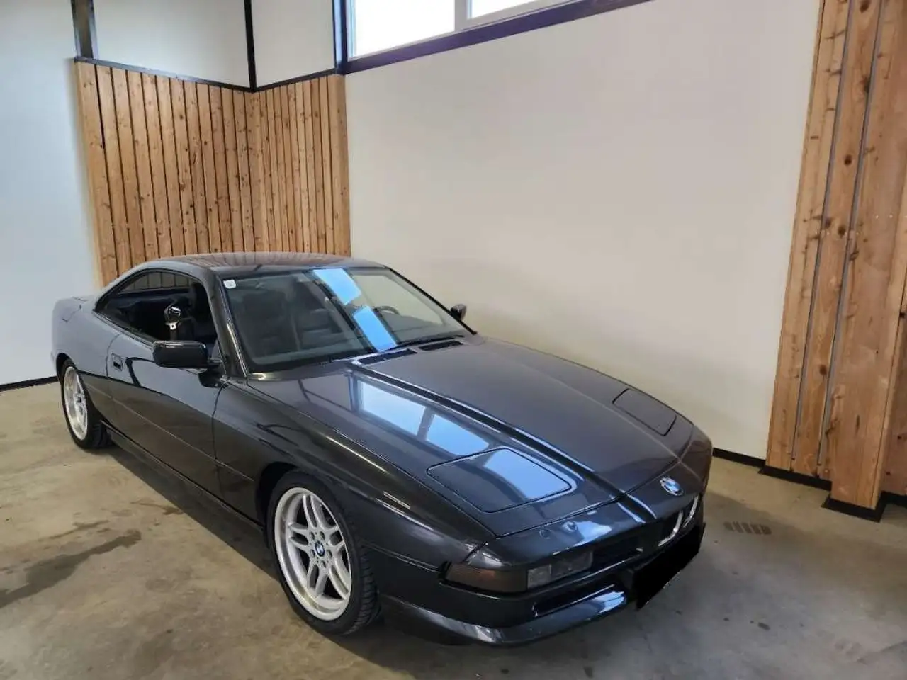 BMW 850