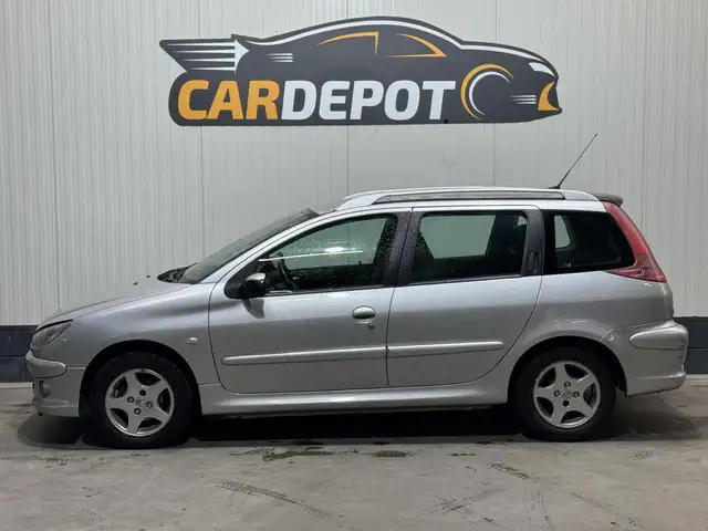 Peugeot 206 view 8