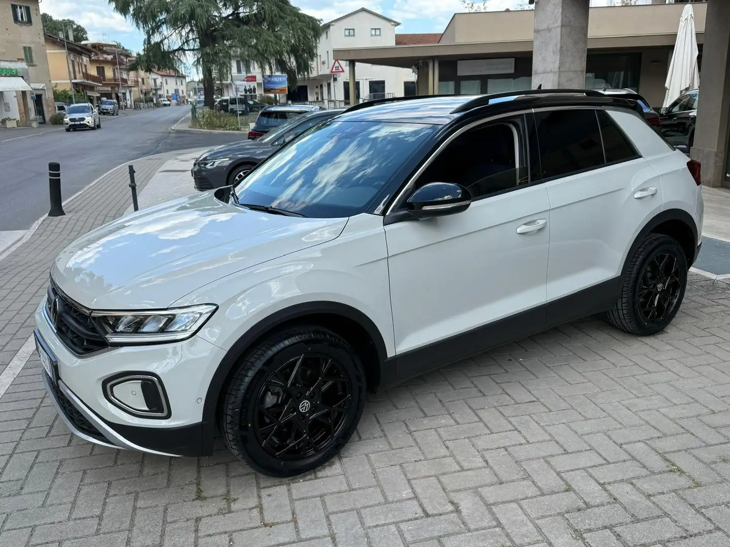 Volkswagen T-Roc T-Roc 1.0 tsi Life 110cv Beige - 2