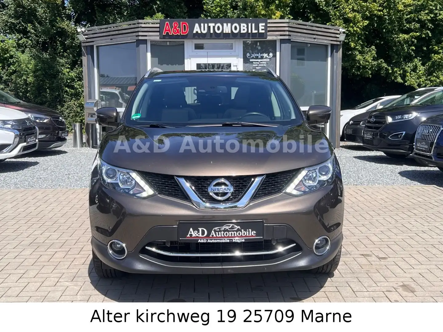 Nissan Qashqai 360° AHK NAVI PANO. SHZ PDC 1HAND BT LED Bruin - 2