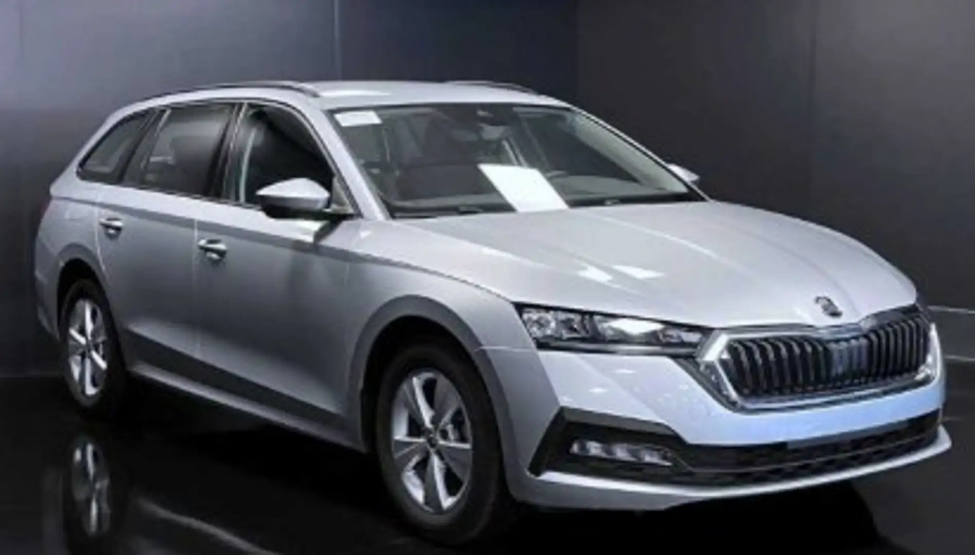 Skoda Octavia Wagon 2.0 tdi DSG Executive 116cv Argento - 2