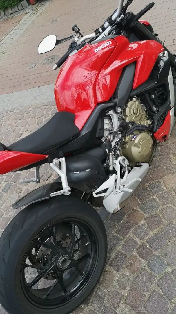 Ducati Streetfighter v4 Rot - 2