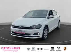 Volkswagen Polo VI Comfortline GRA Composition Media Parksensoren