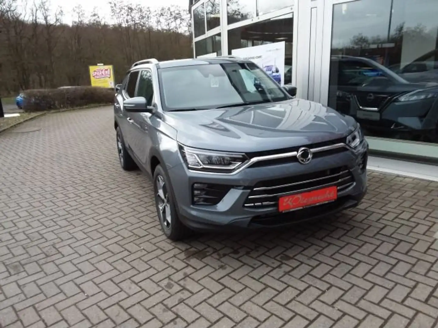 SsangYong Korando Sapphire 4x4 Automatik Grau - 2