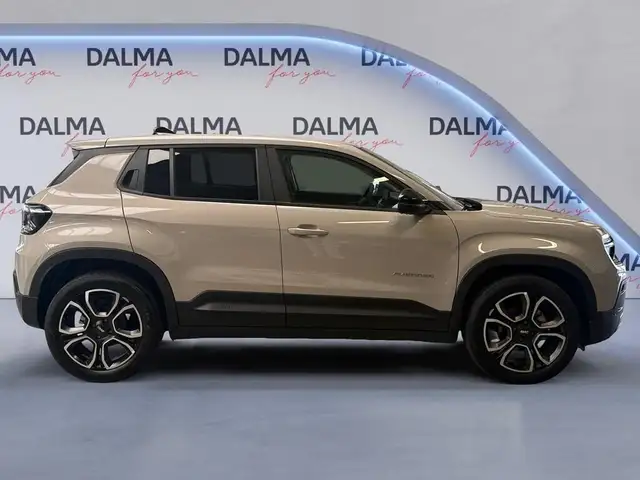 Jeep Avenger view 6