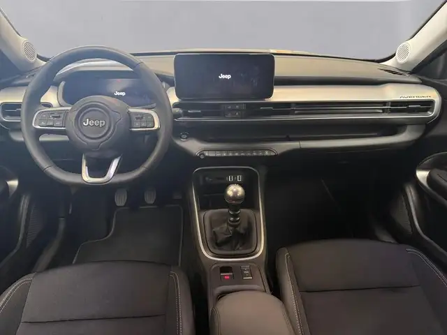 Jeep Avenger view 11