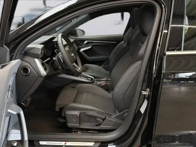 Audi A3 view 9
