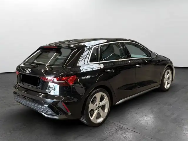 Audi A3 view 4