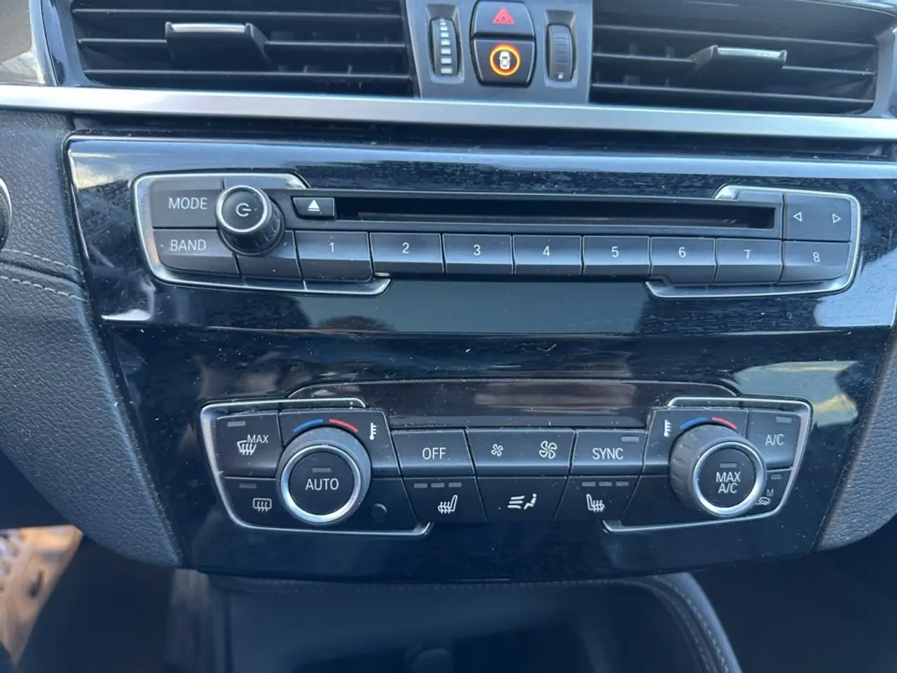 BMW X1 снимка BMW X1