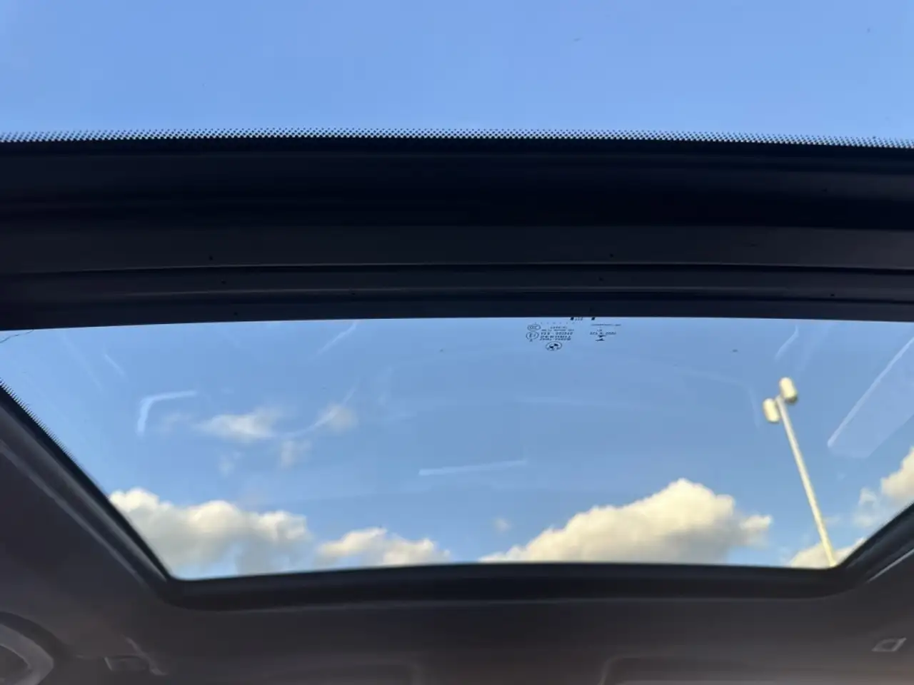 BMW X1 снимка BMW X1