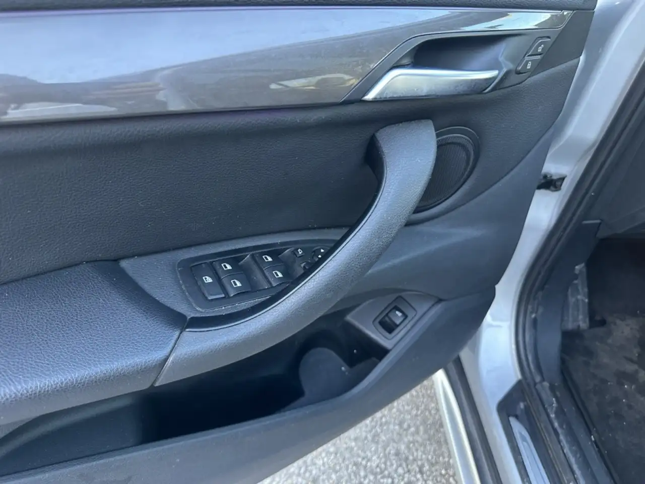 BMW X1 снимка BMW X1