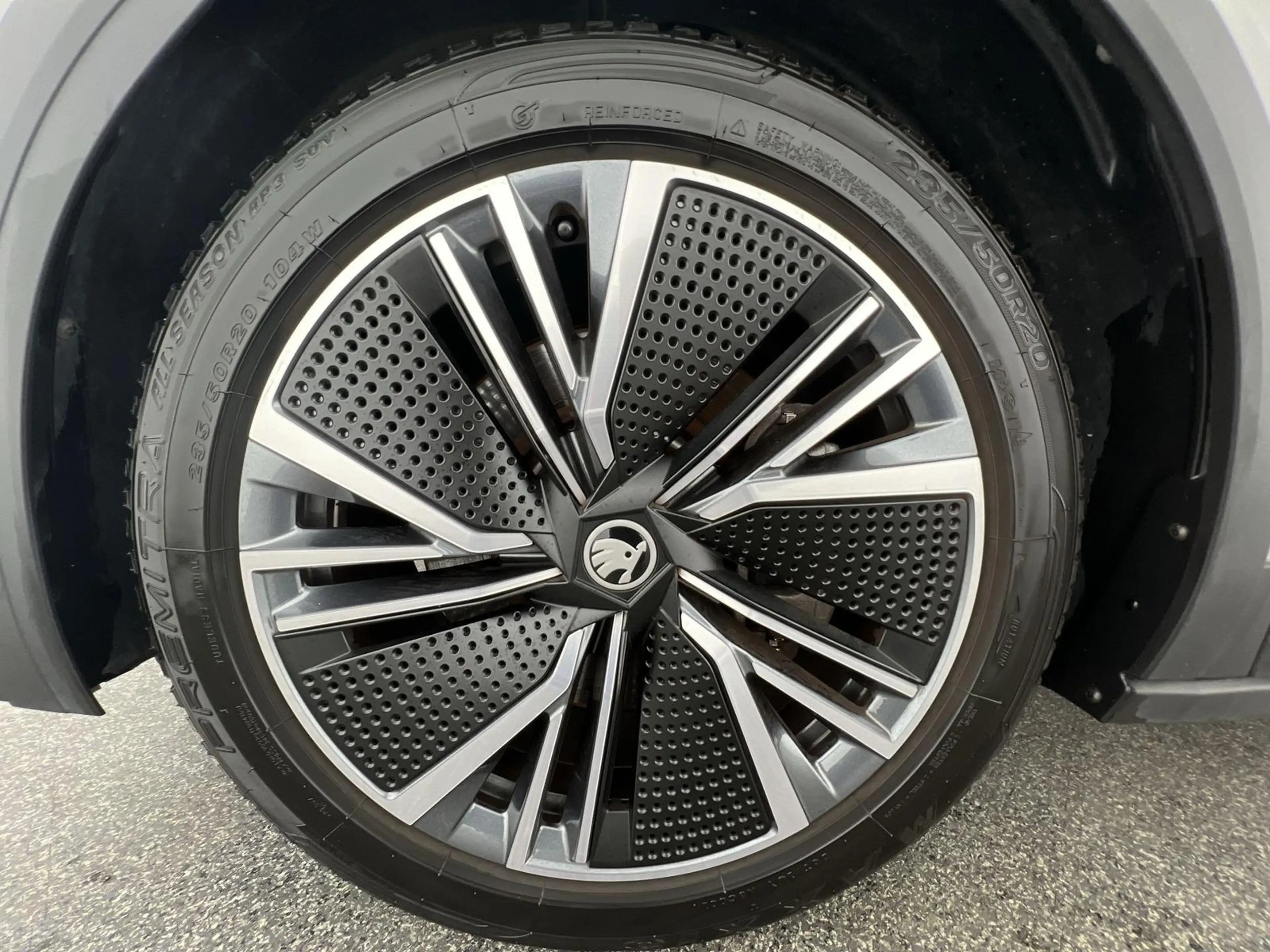 Skoda Elroq 85 Loft *AHK*SHZ*RFK*uvm — photo 10