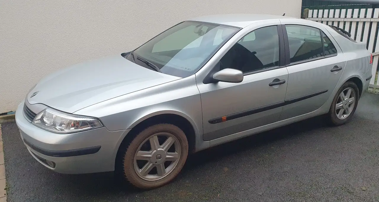 Renault Laguna 1.9 DCI - 100 Authentique