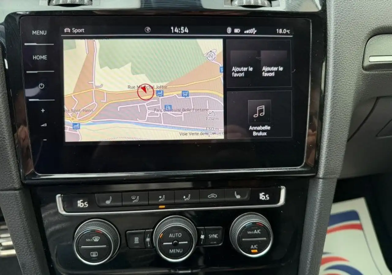 Volkswagen Golf GTI — photo 14