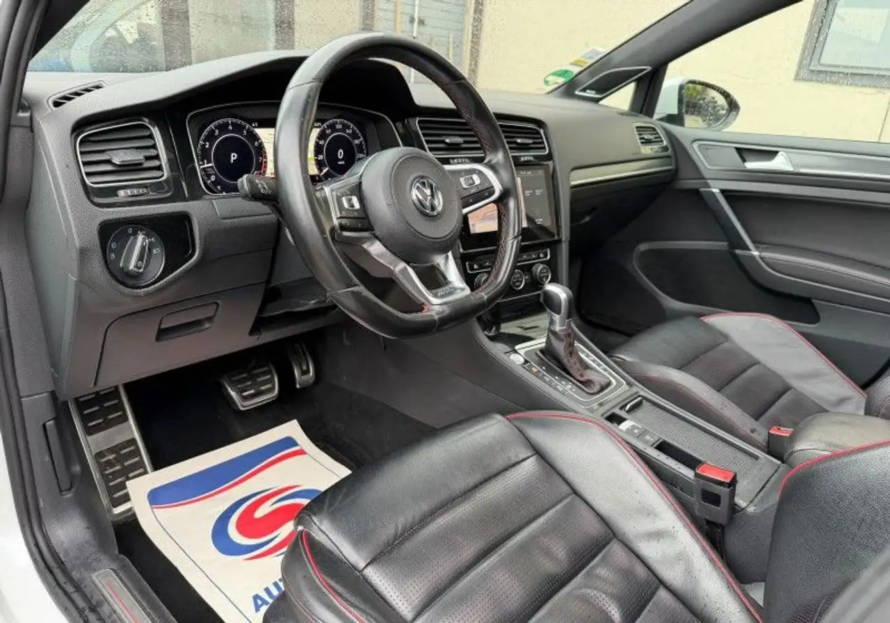 Volkswagen Golf GTI — photo 7