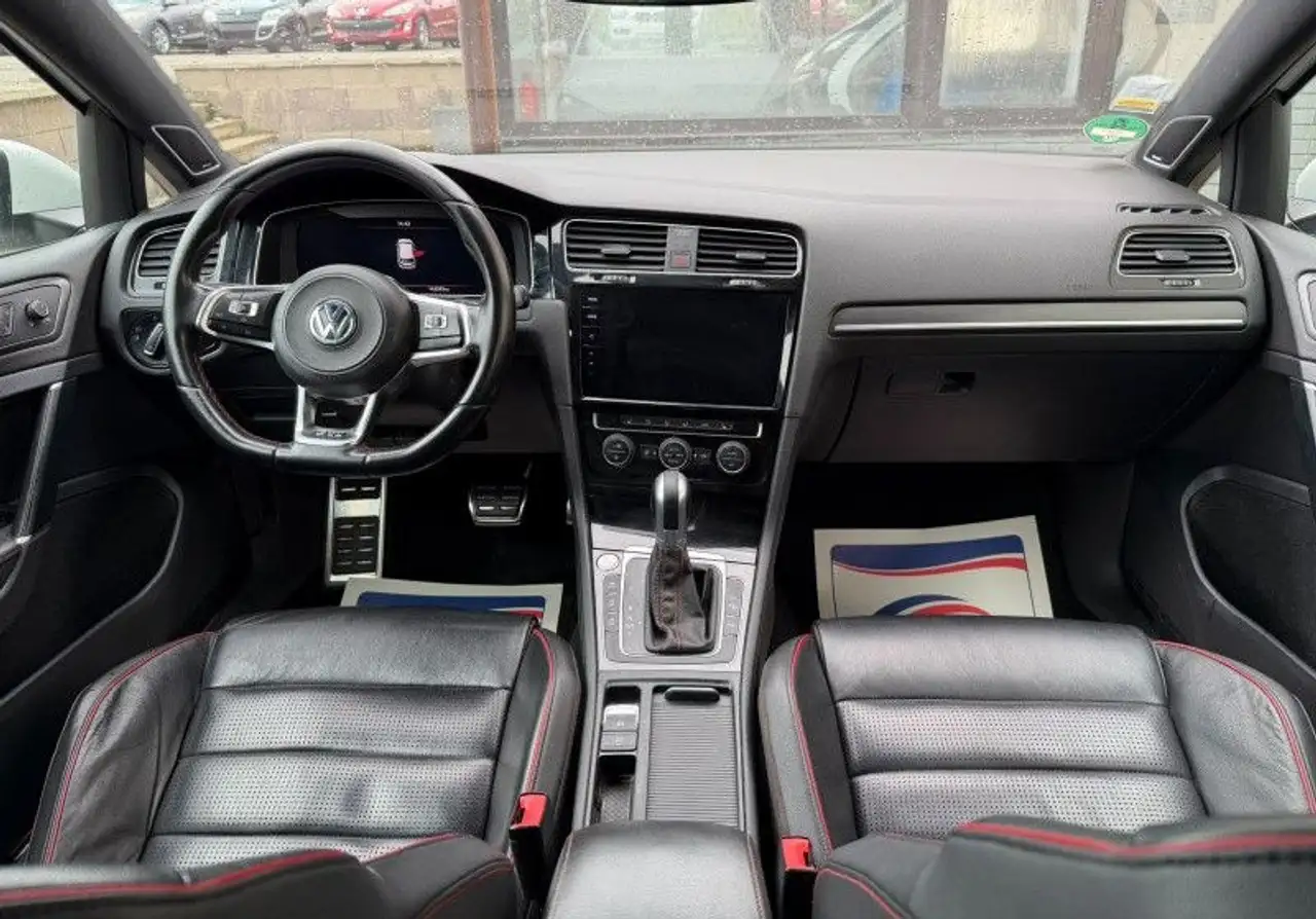 Volkswagen Golf GTI — photo 5