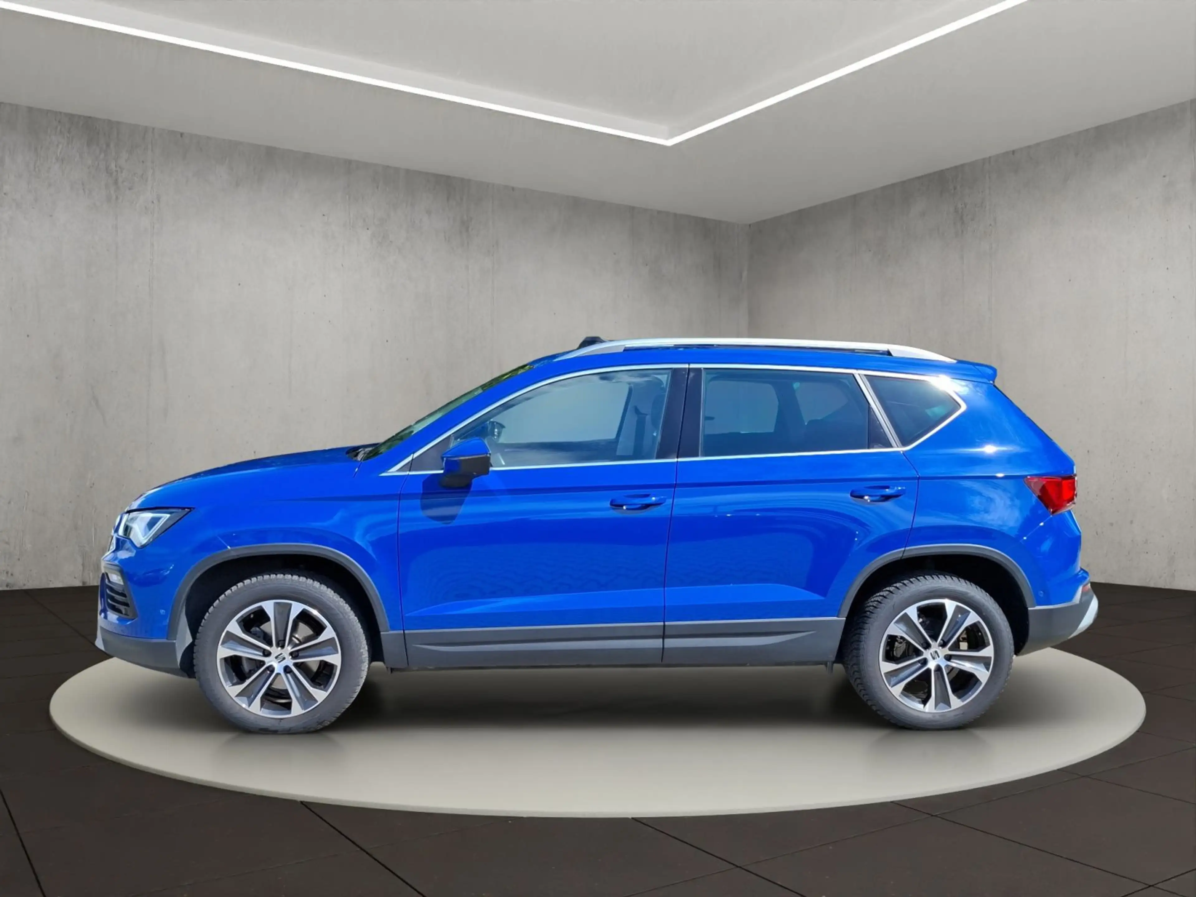 SEAT Ateca Style 1.5 TSI DSG, Allwetterreifen, Navi — photo 2